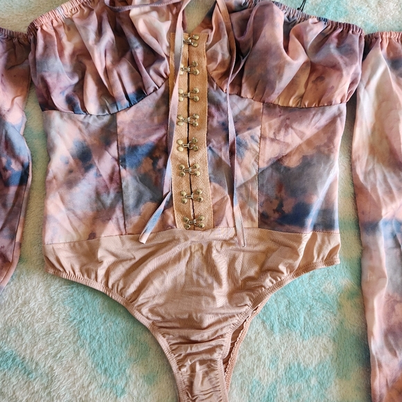 NWT Corset-top Balletcore PrettyLittleThing  Off shoulder Bodysuit Sz 2 - Picture 6 of 13